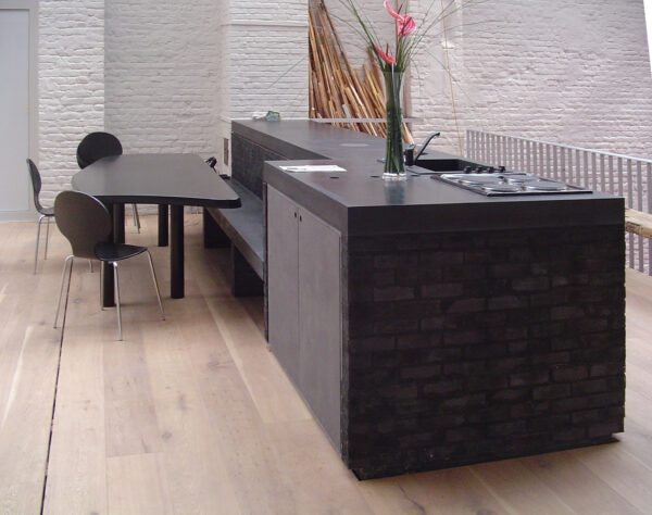 Zduńskie piece rakietowe do ogrzewania pomieszczeń - Model 08